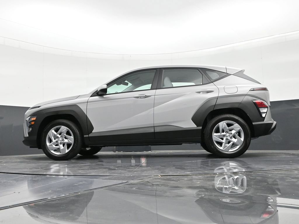 Used 2026 Hyundai Kona SE image 21