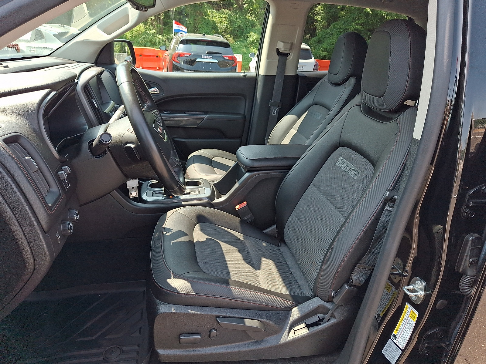 Certified 2016 GMC Canyon SLE w/ All Terrain Adventure Package AWD/4WD image 14