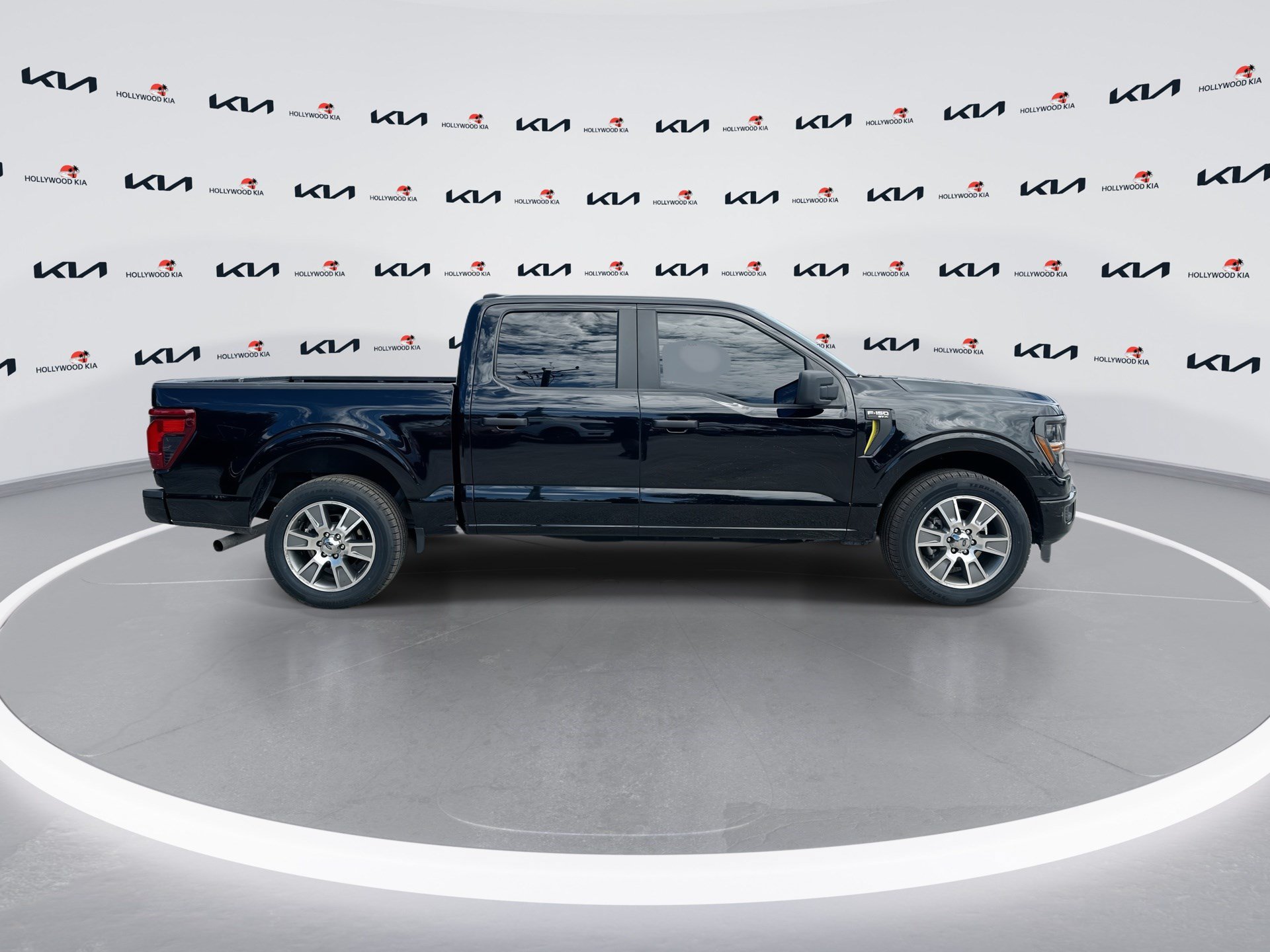 Used 2024 Ford F150 STX RWD image 9