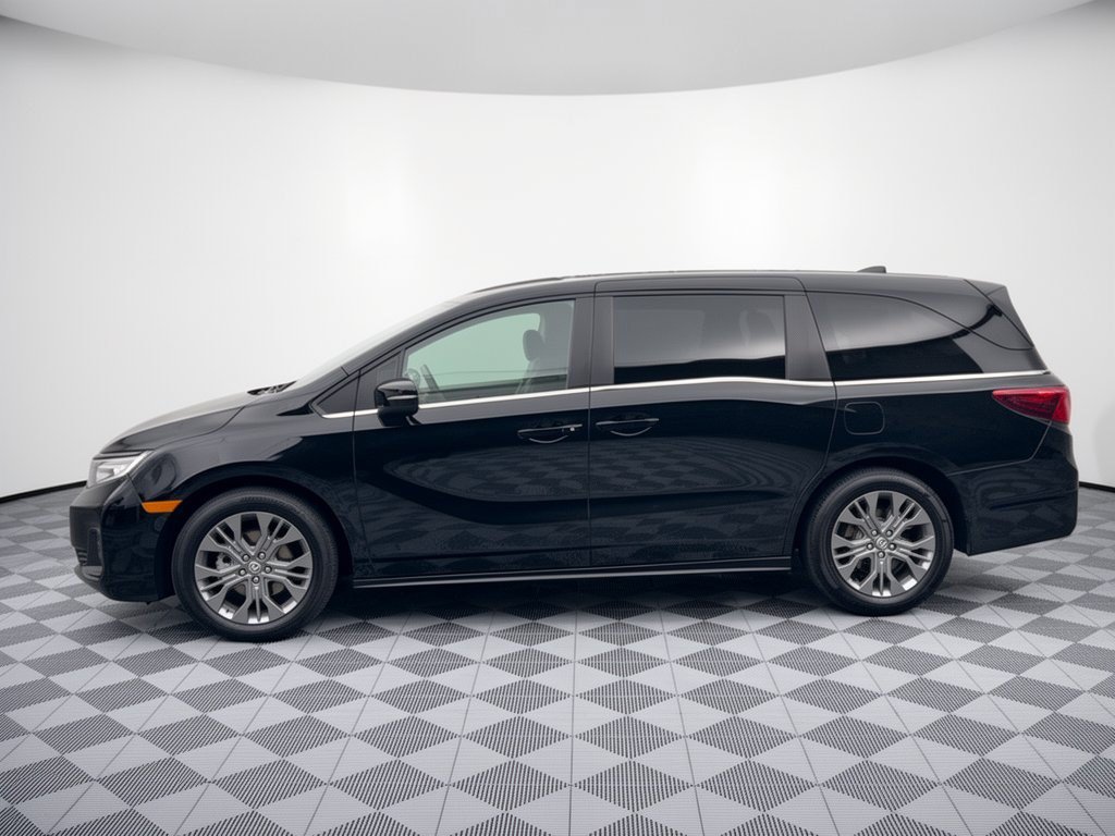 Certified 2025 Honda Odyssey Touring image 2