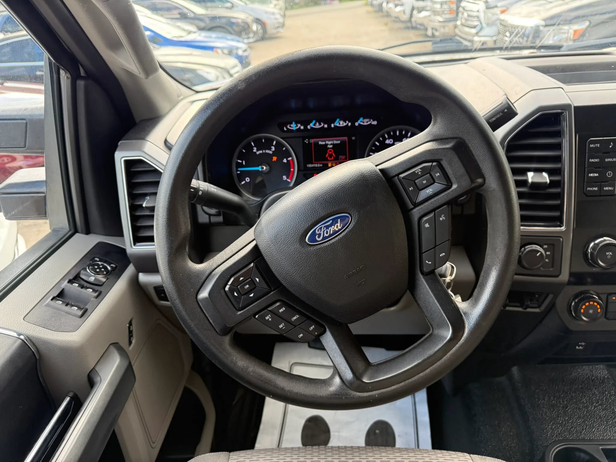 Used 2019 Ford F350 XLT AWD/4WD image 11