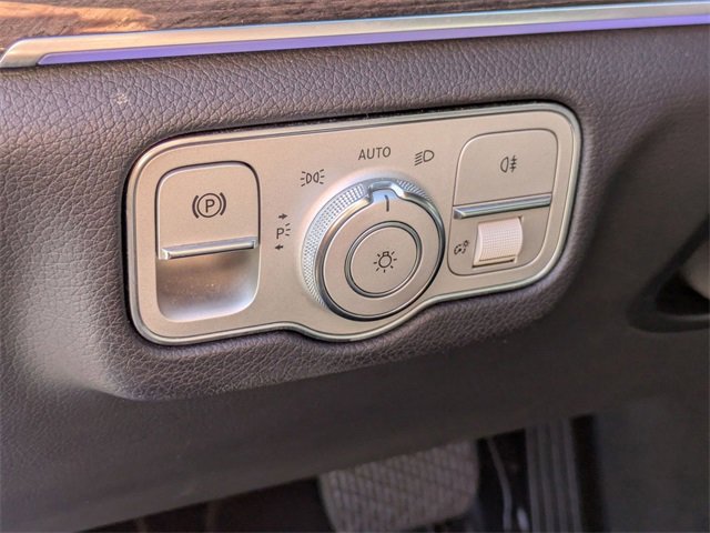 Used 2022 Mercedes-Benz GLS 450 4MATIC image 16