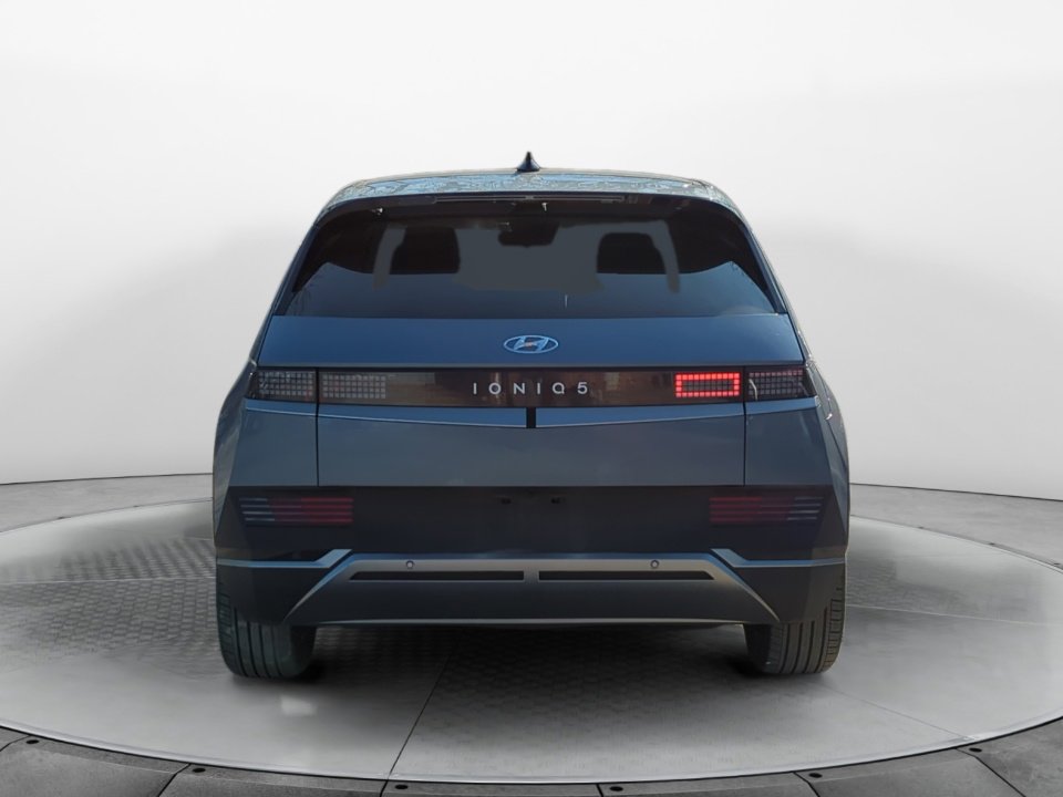 Certified 2024 Hyundai Ioniq 5 SE image 6