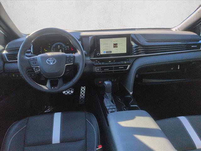 Used 2025 Toyota Camry SE w/ Convenience Package image 18