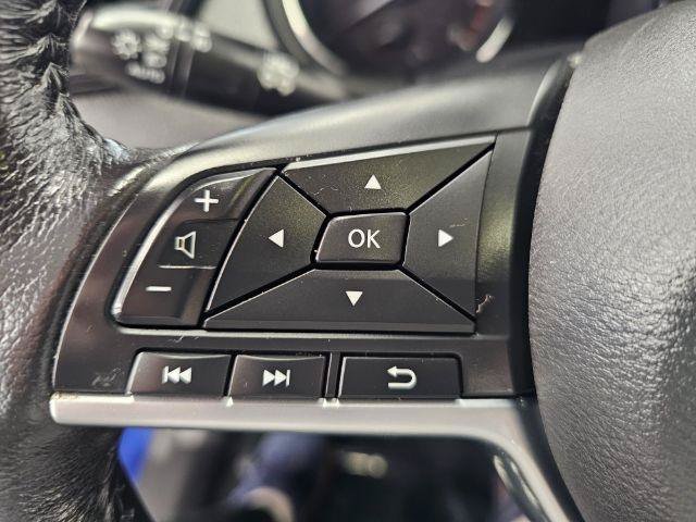 Used 2018 Nissan Rogue SL AWD/4WD image 11