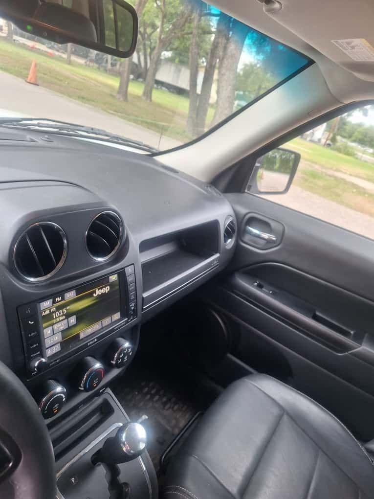 Used 2016 Jeep Patriot High Altitude image 13
