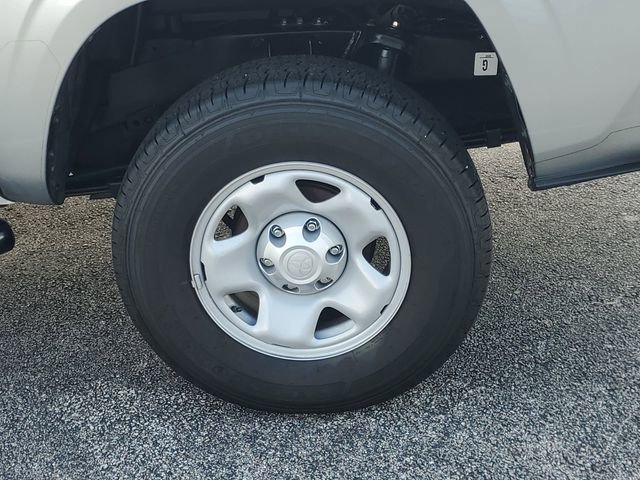 Used 2022 Toyota Tacoma SR image 8