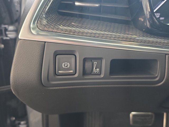 Used 2022 Cadillac XT5 Sportv image 25