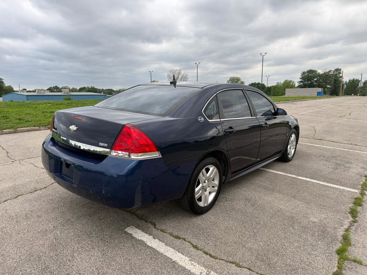 Used 2009 Chevrolet Impala LS FWD image 5