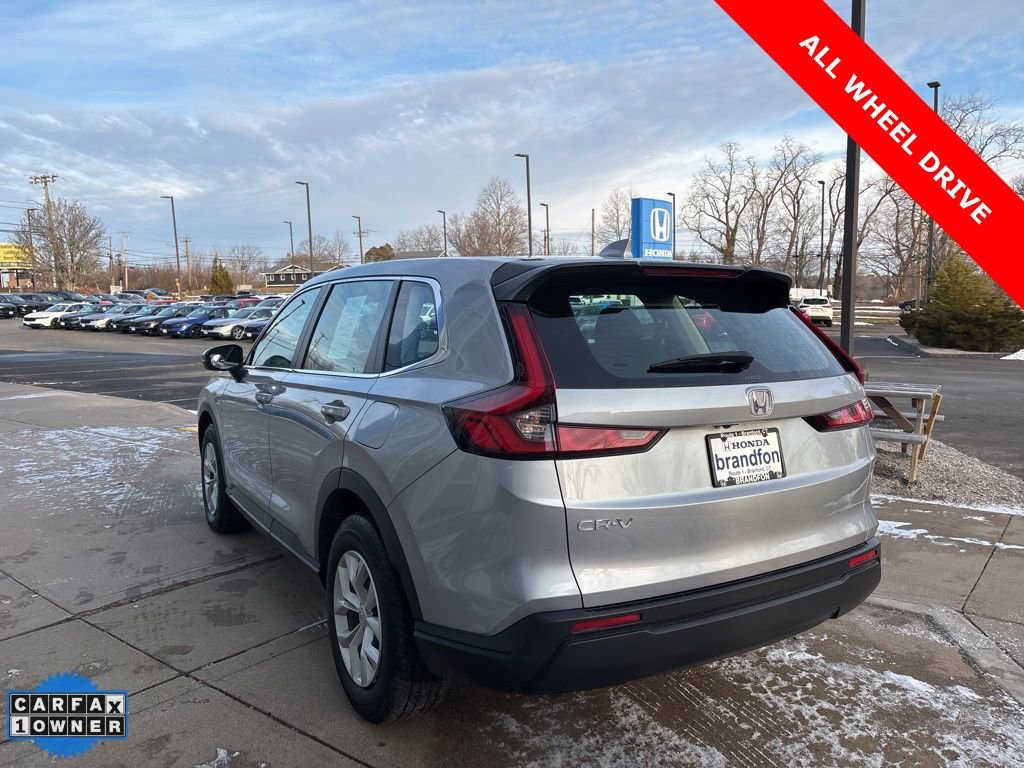 Used 2023 Honda CR-V LX image 4