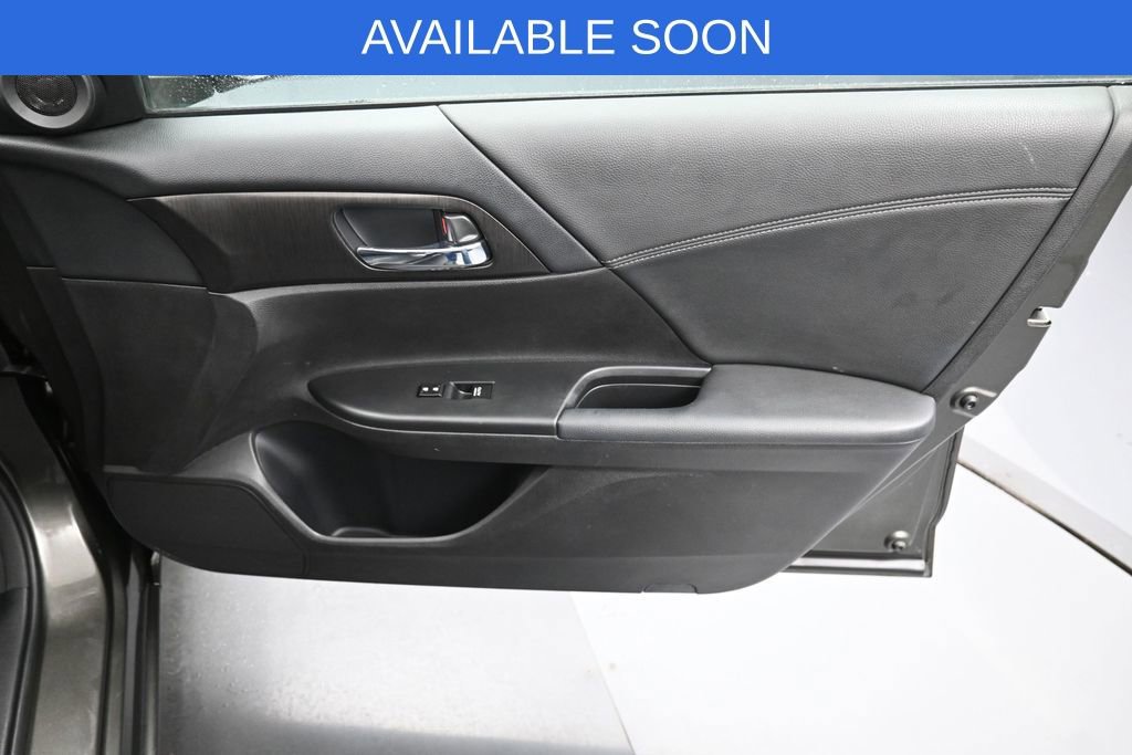 Used 2013 Honda Accord EX image 35