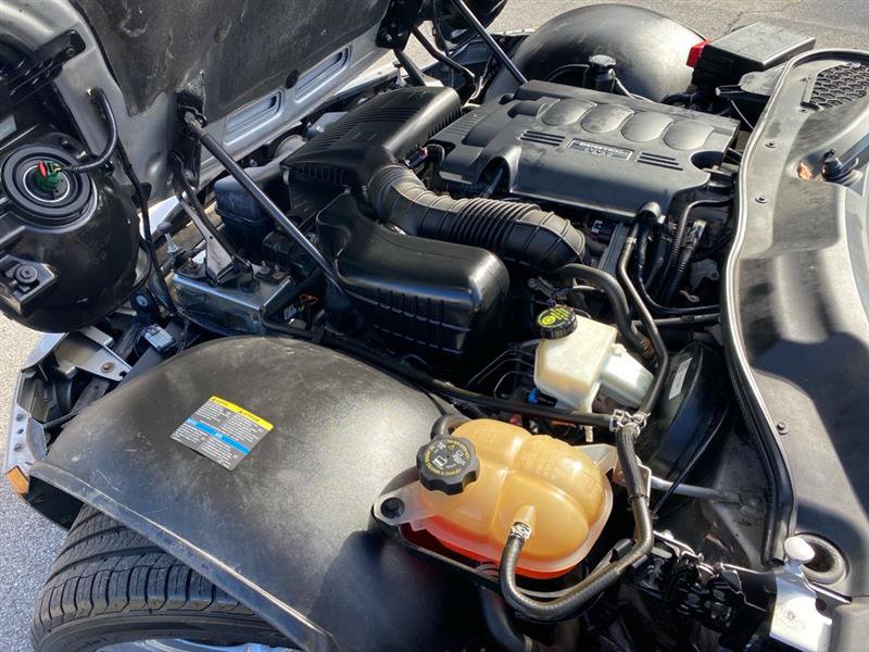 Used 2007 Pontiac Solstice Convertible w/ Premium Package image 8