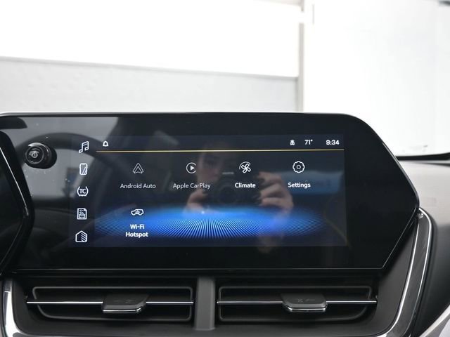 New 2026 Chevrolet Trax ACTIV w/ Sunroof Package FWD image 16