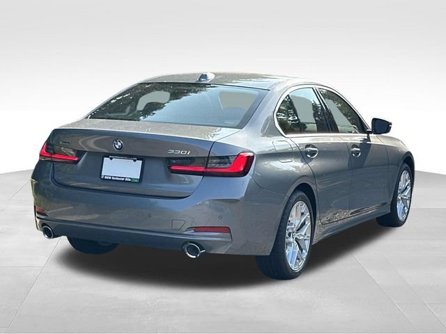 New 2026 BMW 330i xDrive Sedan w/ Premium Package AWD/4WD image 4