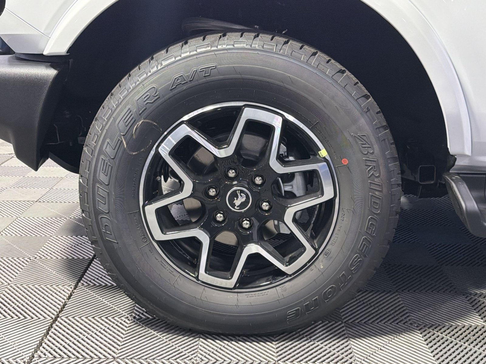 New 2026 Ford Bronco Outer Banks AWD/4WD image 17