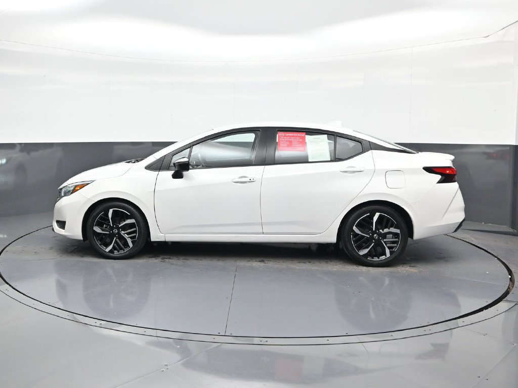 Certified 2024 Nissan Versa SR FWD image 5