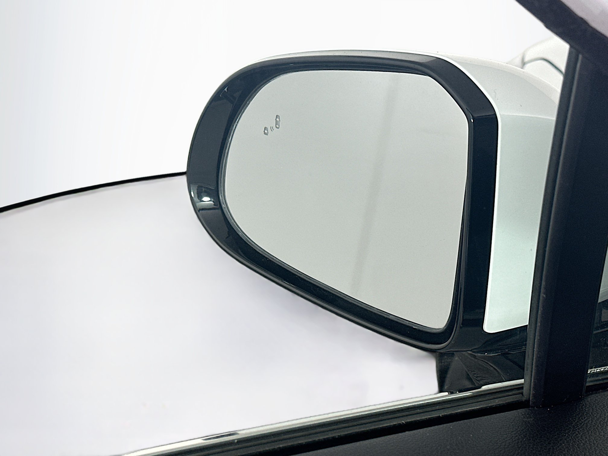 Used 2020 Hyundai Santa Fe SEL FWD image 16
