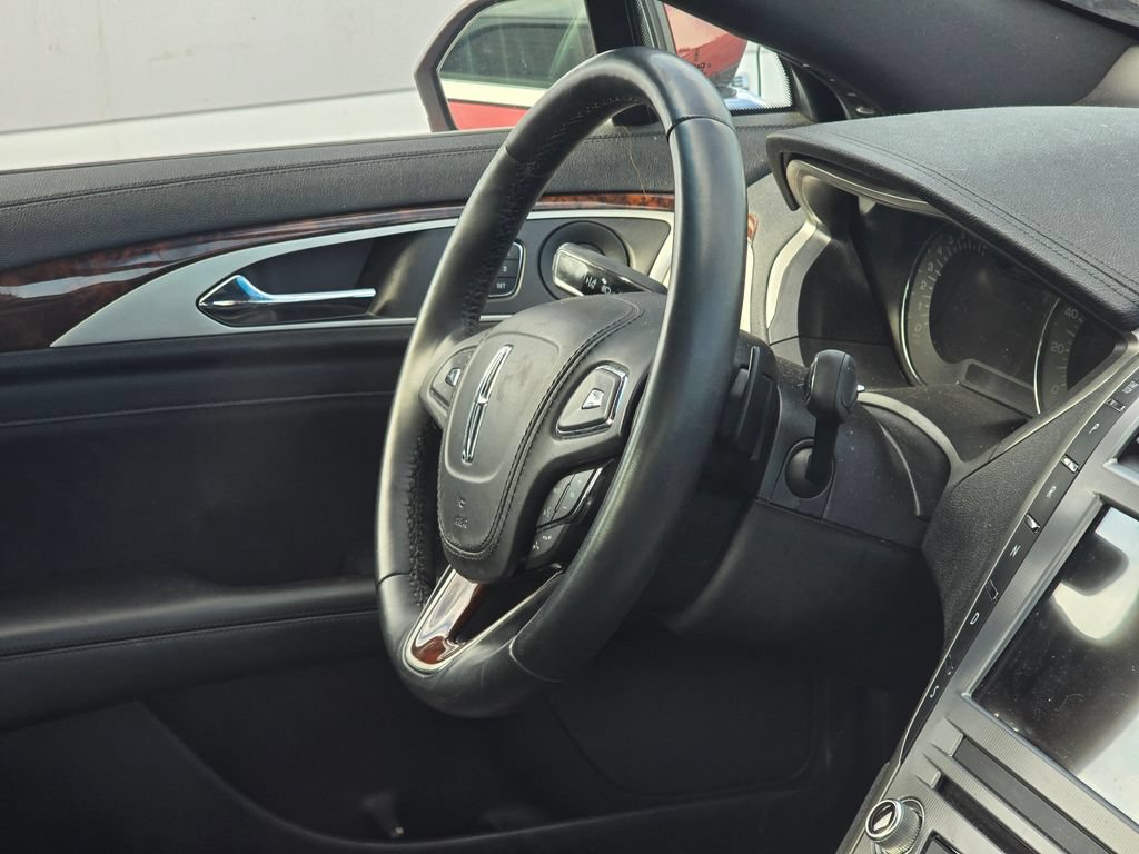 Used 2020 Lincoln MKZ Reserve w/ Elements Package AWD/4WD image 13