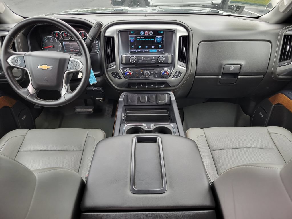 Used 2015 Chevrolet Silverado 1500 LTZ AWD/4WD image 19