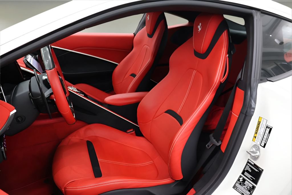Used 2023 Ferrari Roma RWD image 12