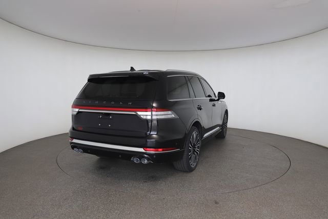 Used 2023 Lincoln Aviator Black Label AWD/4WD image 17