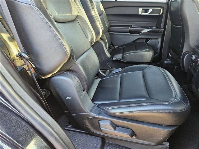 Used 2020 Ford Explorer XLT w/ Equipment Group 202A image 19