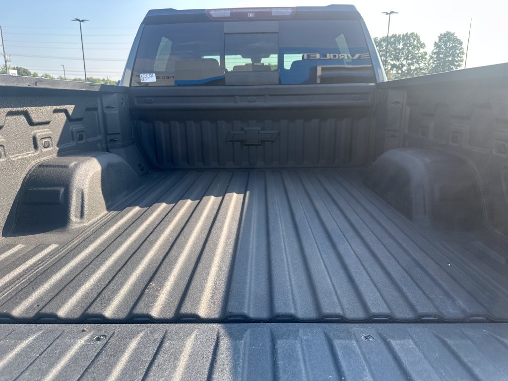 Used 2019 Chevrolet Silverado 1500 LTZ w/ LTZ Plus Package AWD/4WD image 9