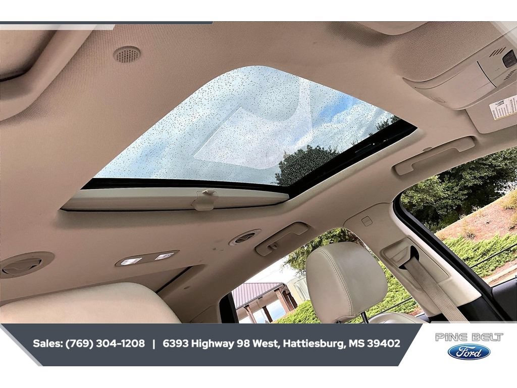 Used 2023 Buick Enclave Essence w/ Experience Buick Package FWD image 16