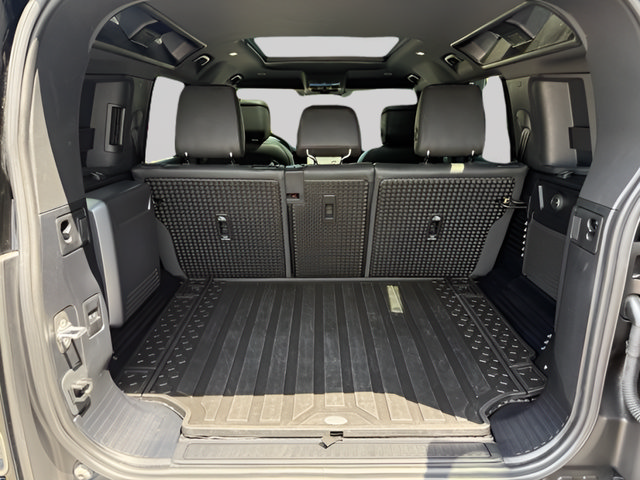 Certified 2024 Land Rover Defender 110 Carpathian Edition AWD/4WD image 30