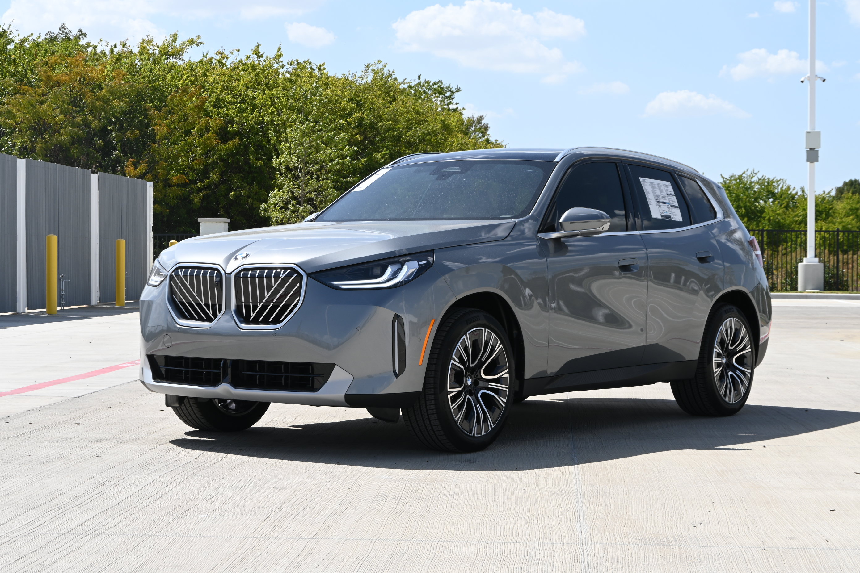 New 2026 BMW X3 xDrive30i w/ Premium Package AWD/4WD image 3