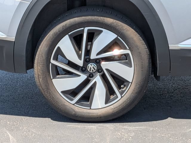 Used 2024 Volkswagen Atlas SEL AWD/4WD image 9