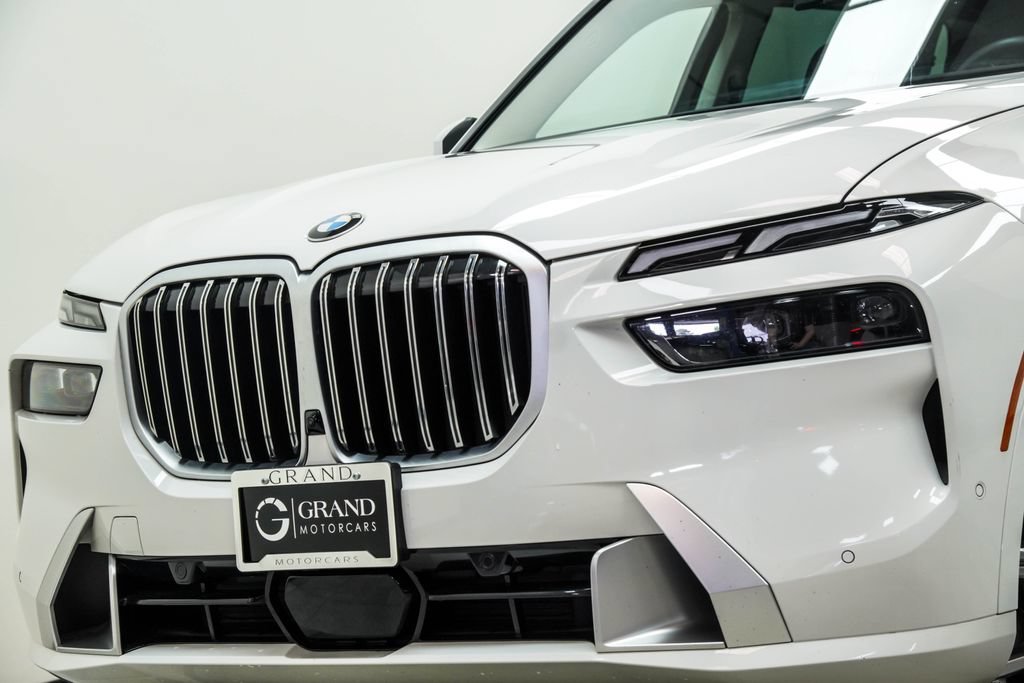 Used 2026 BMW X7 xDrive40i AWD/4WD image 2