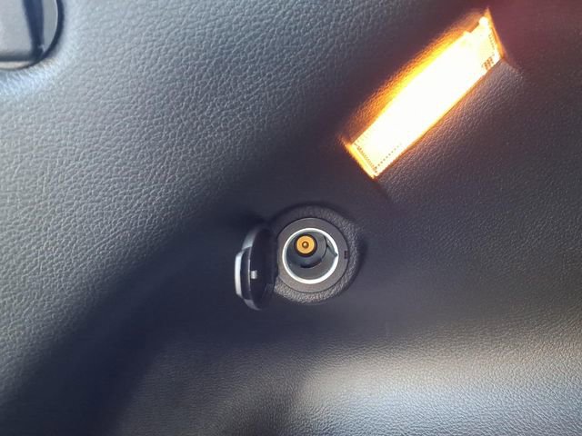 Used 2023 Jeep Compass High Altitude image 12