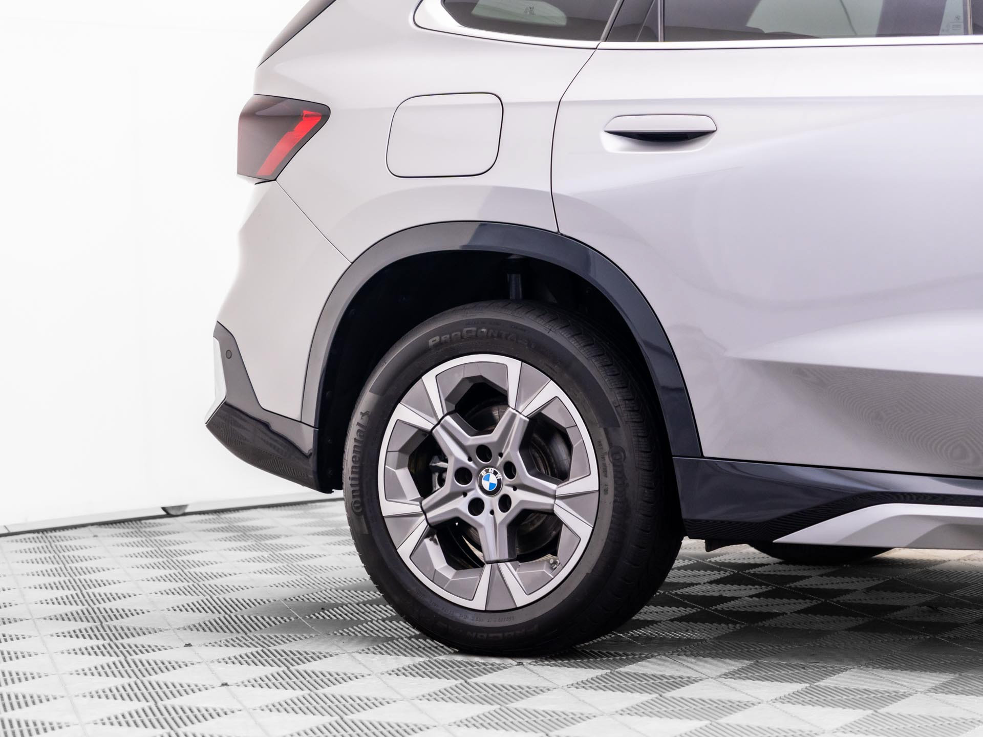 Certified 2025 BMW X1 xDrive28i w/ Premium Package AWD/4WD image 36