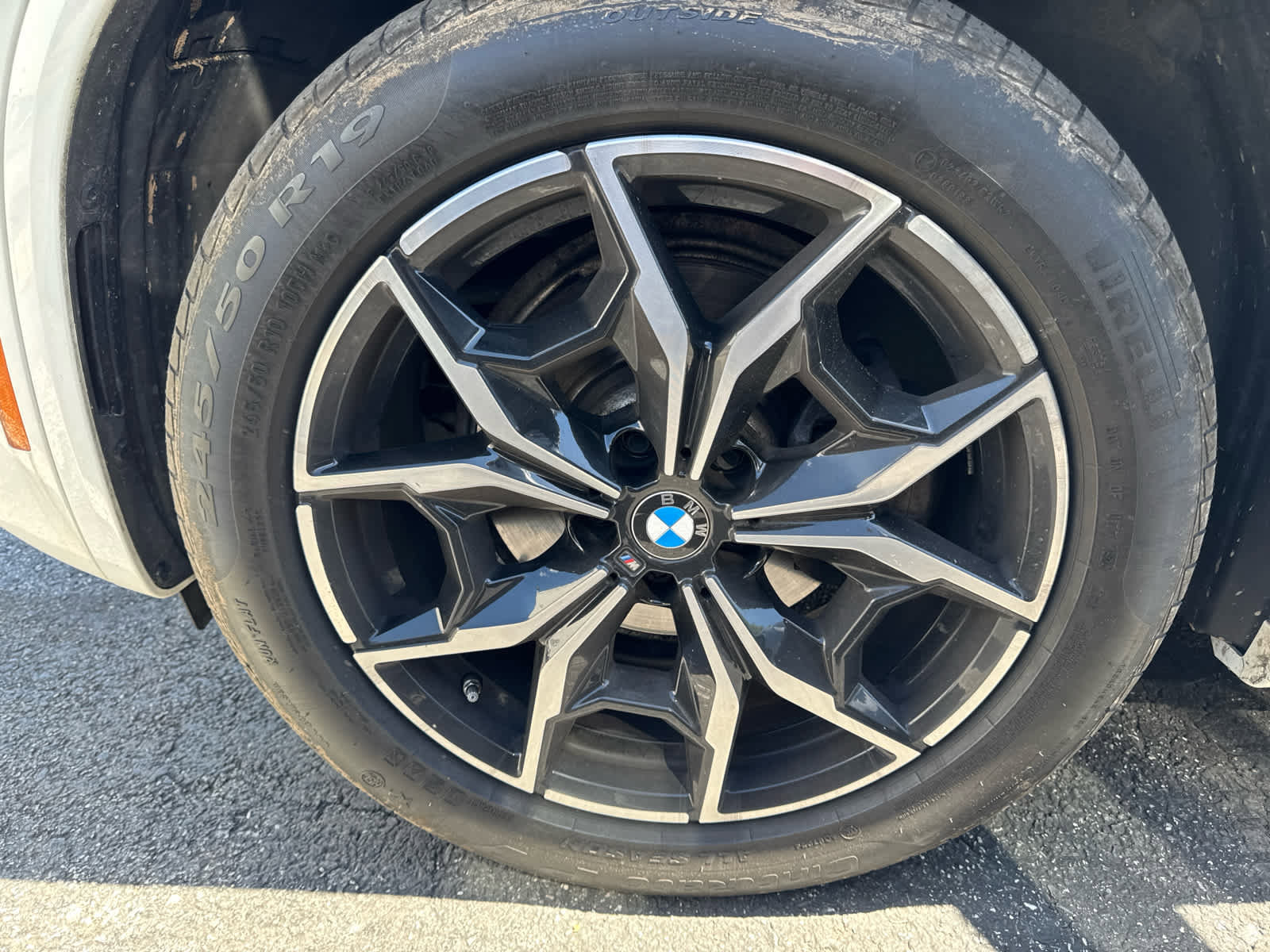 Used 2025 BMW X4 xDrive30i w/ Premium Package AWD/4WD image 11