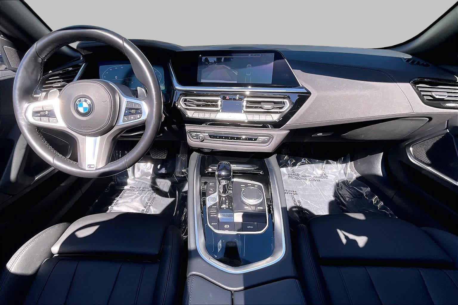 Used 2023 BMW Z4 sDrive30i w/ Convenience Package RWD image 14