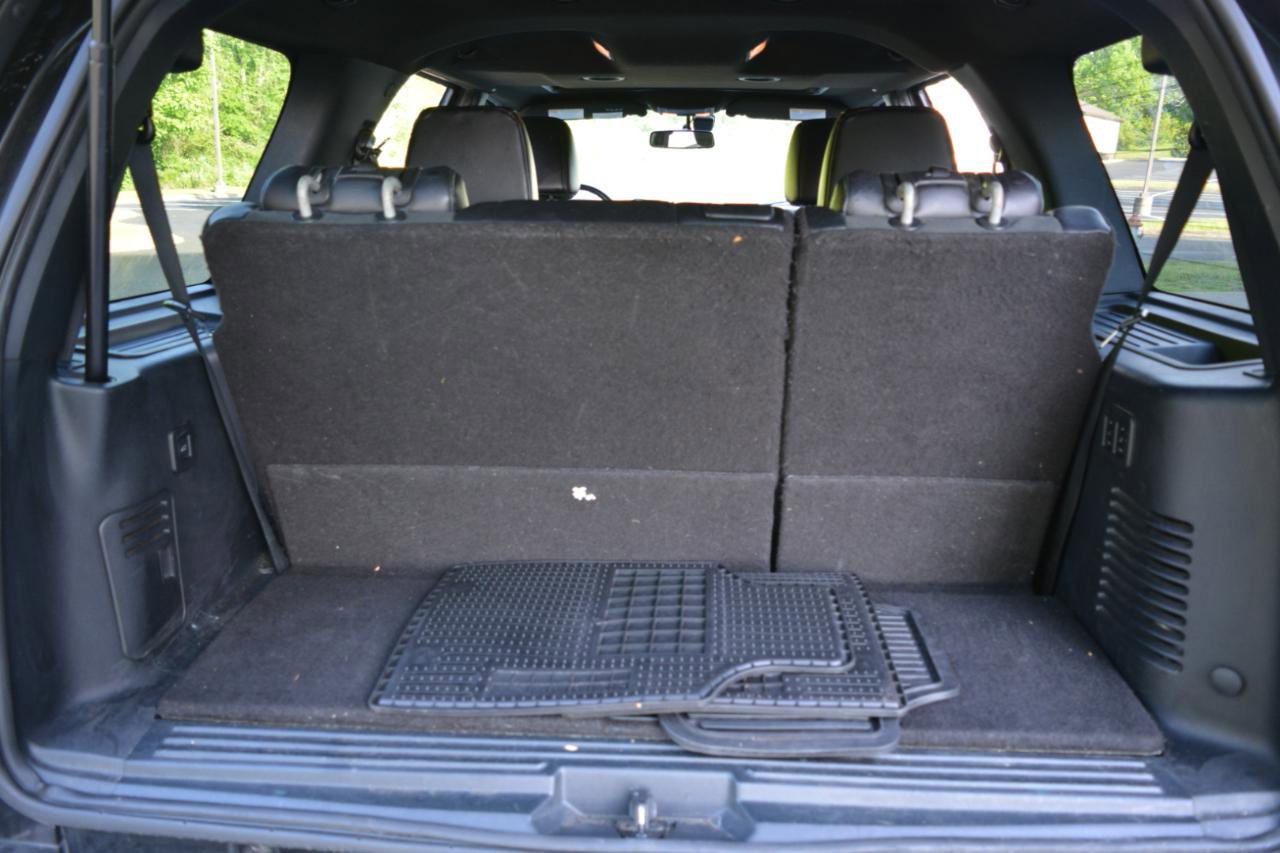 Used 2015 Ford Expedition Limited w/ Equipment Group 301A AWD/4WD image 14