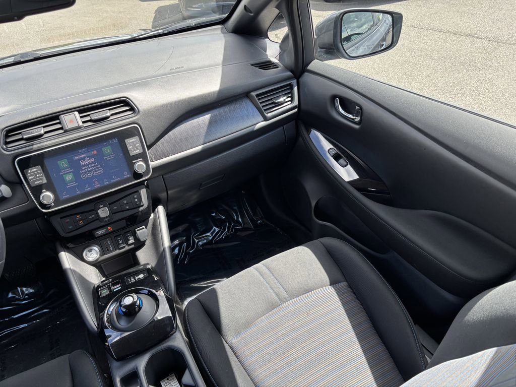 Used 2025 Nissan Leaf SV Plus FWD image 22