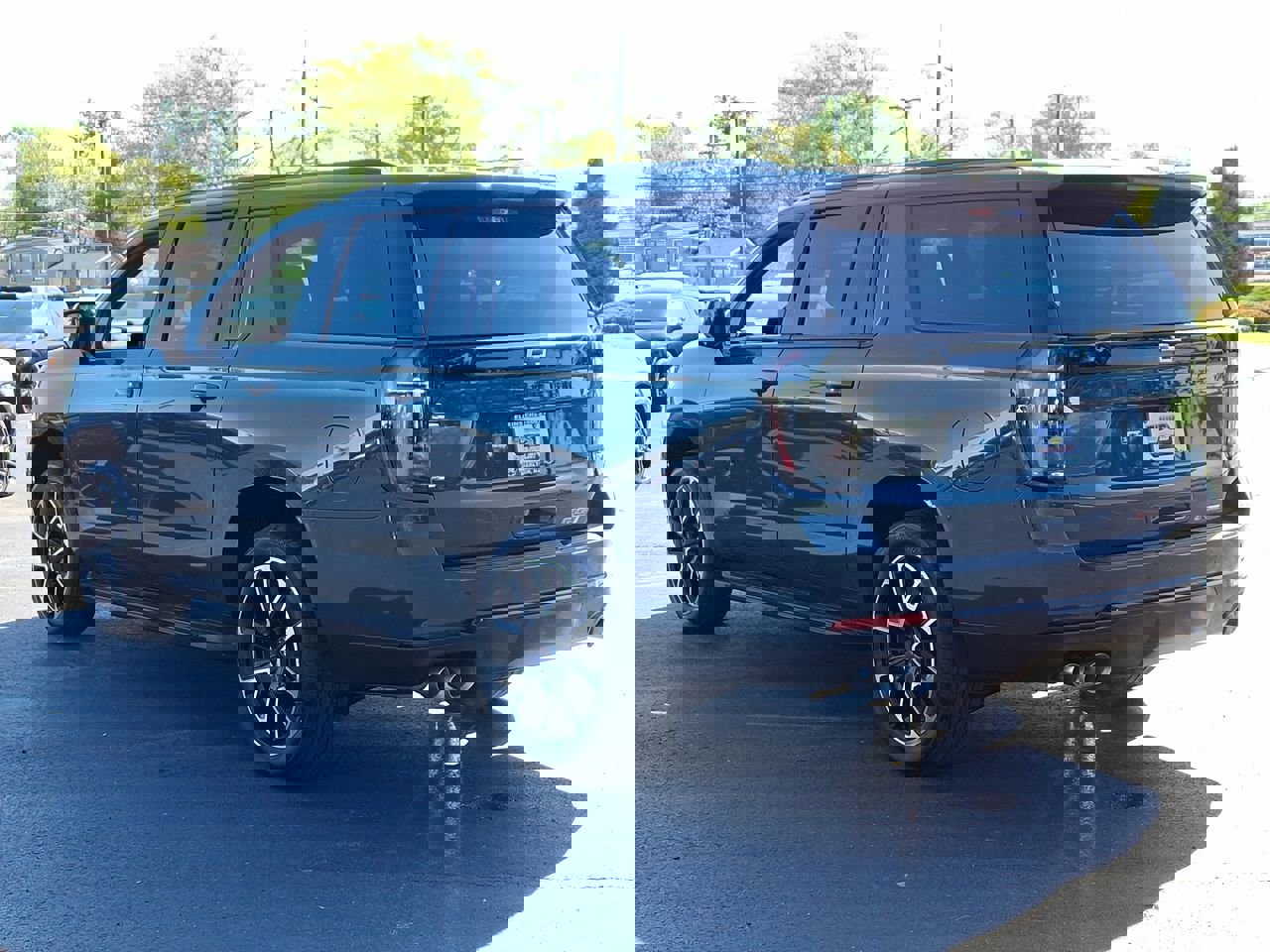 New 2026 Chevrolet Suburban RST w/ RST Capability Package AWD/4WD image 11