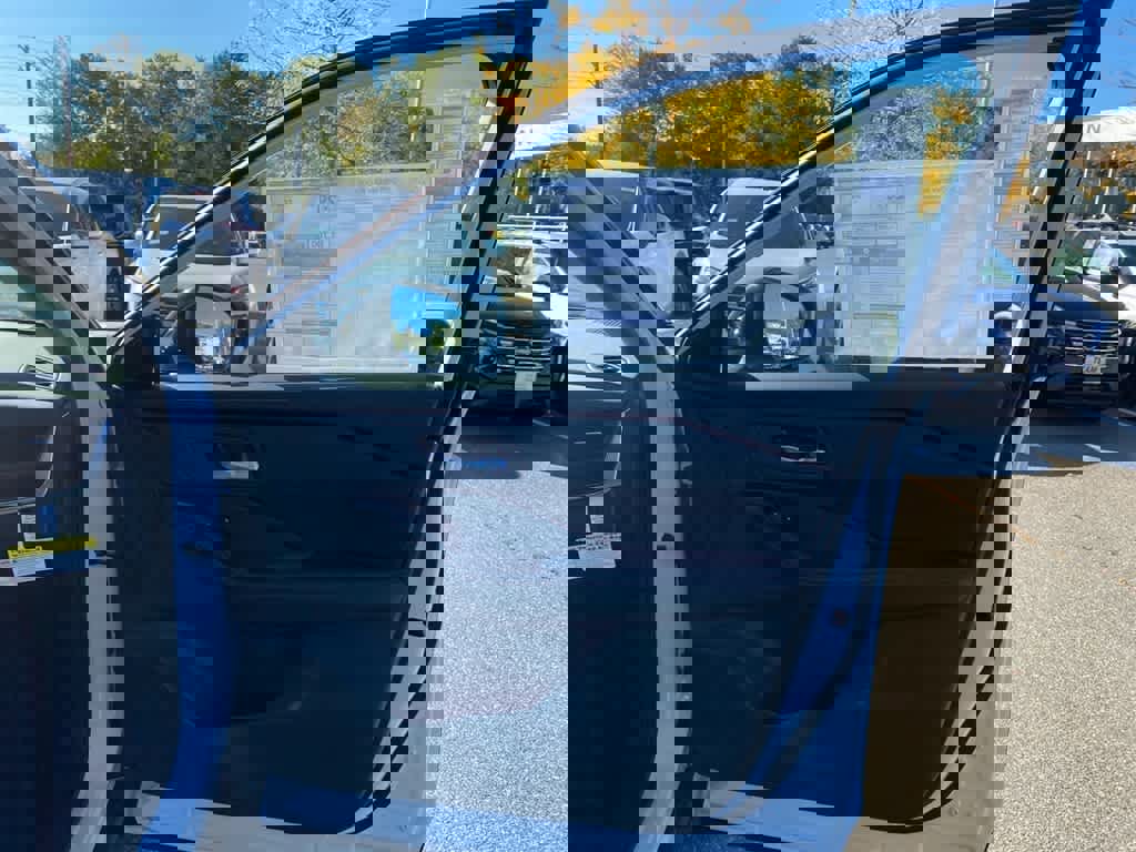 New 2026 Nissan Rogue SV image 25