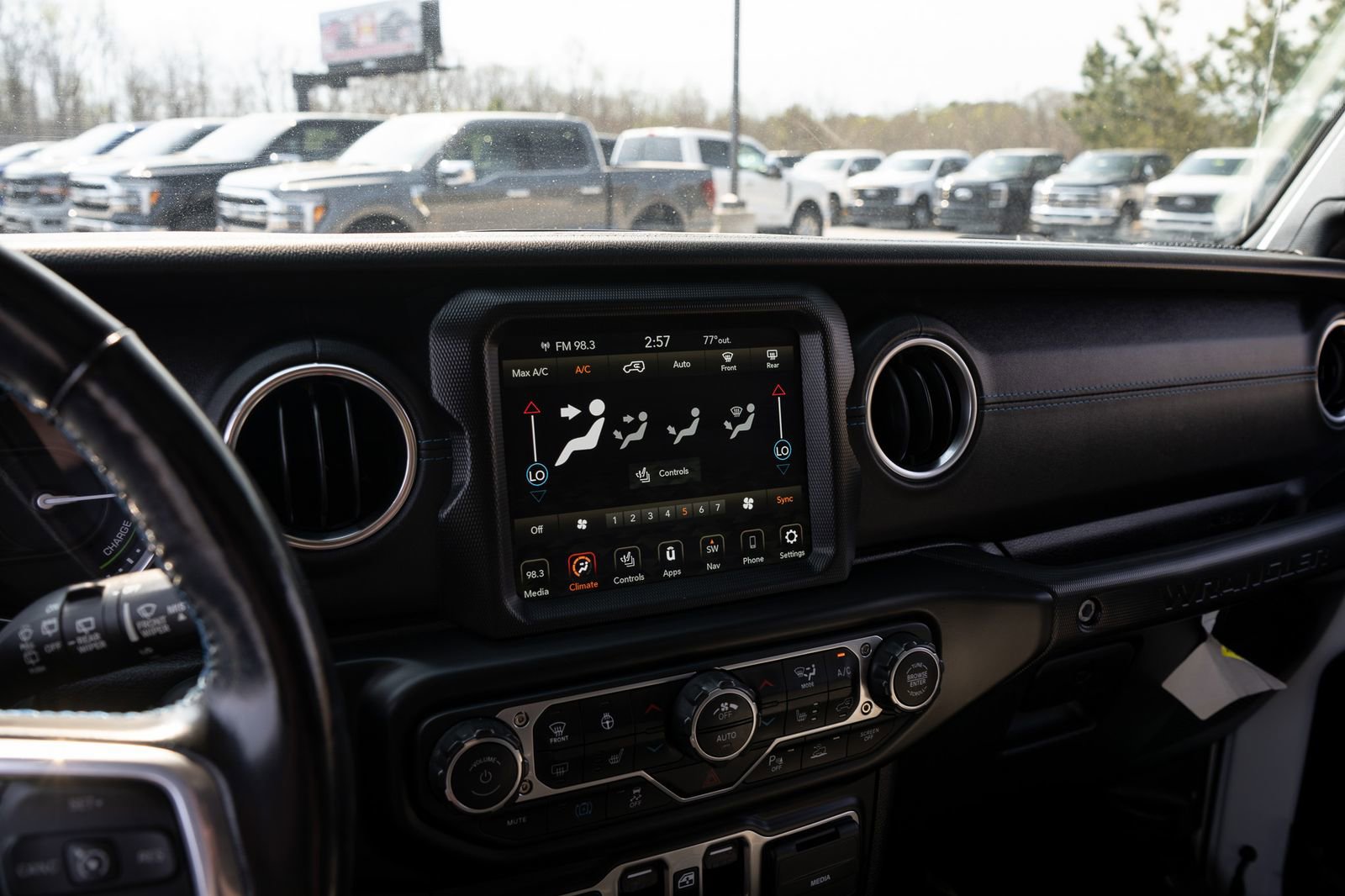 Used 2021 Jeep Wrangler Unlimited Rubicon 4xe w/ Dual Top Group image 23