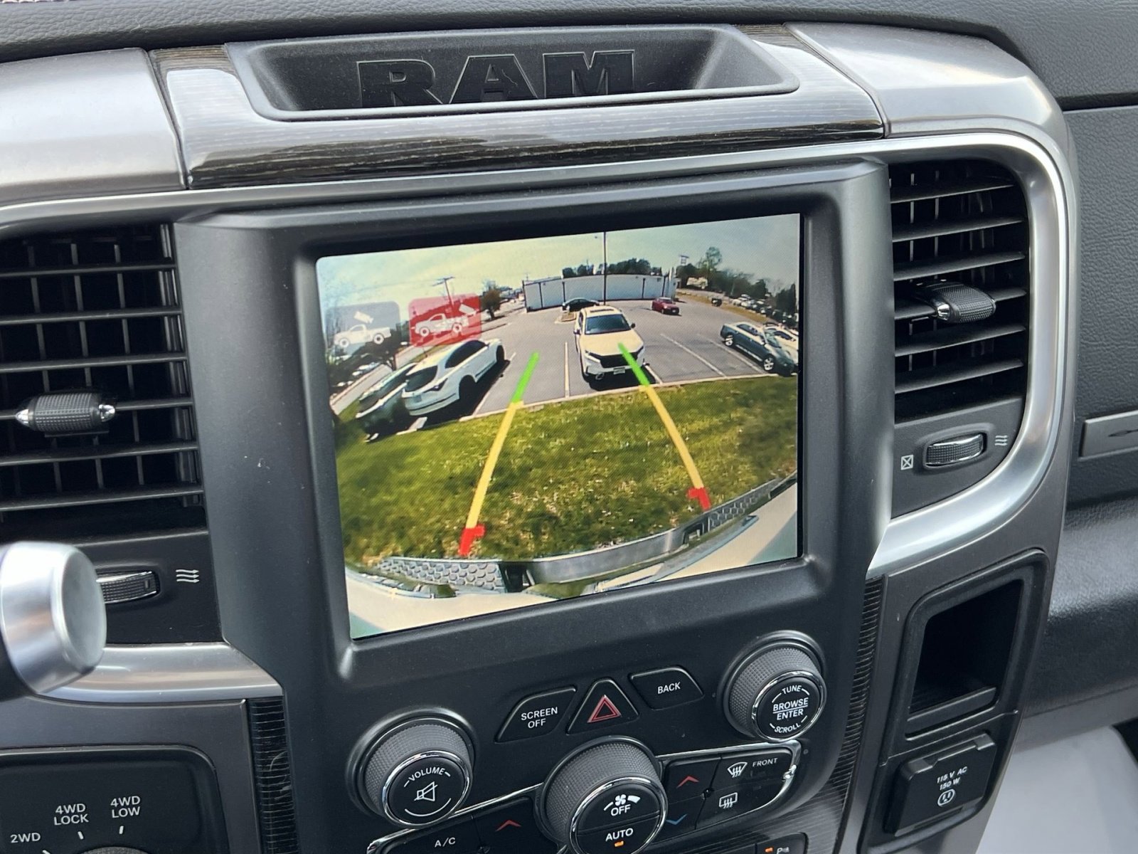 Used 2017 RAM 2500 Limited image 16