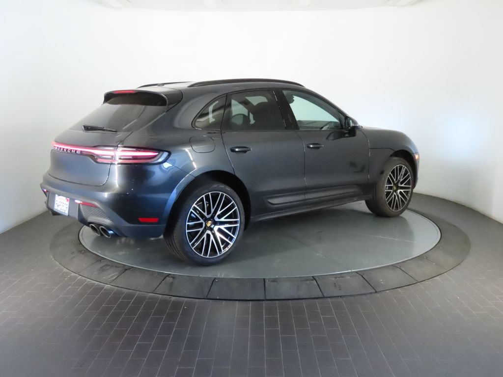 Certified 2026 Porsche Macan AWD/4WD image 7