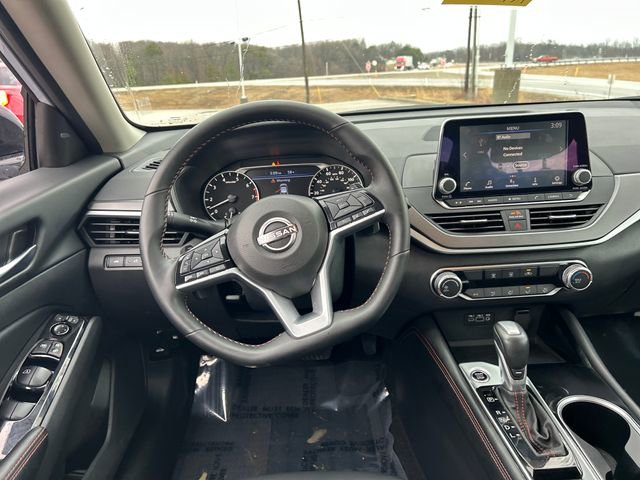 Used 2025 Nissan Altima 2.5 SR image 10
