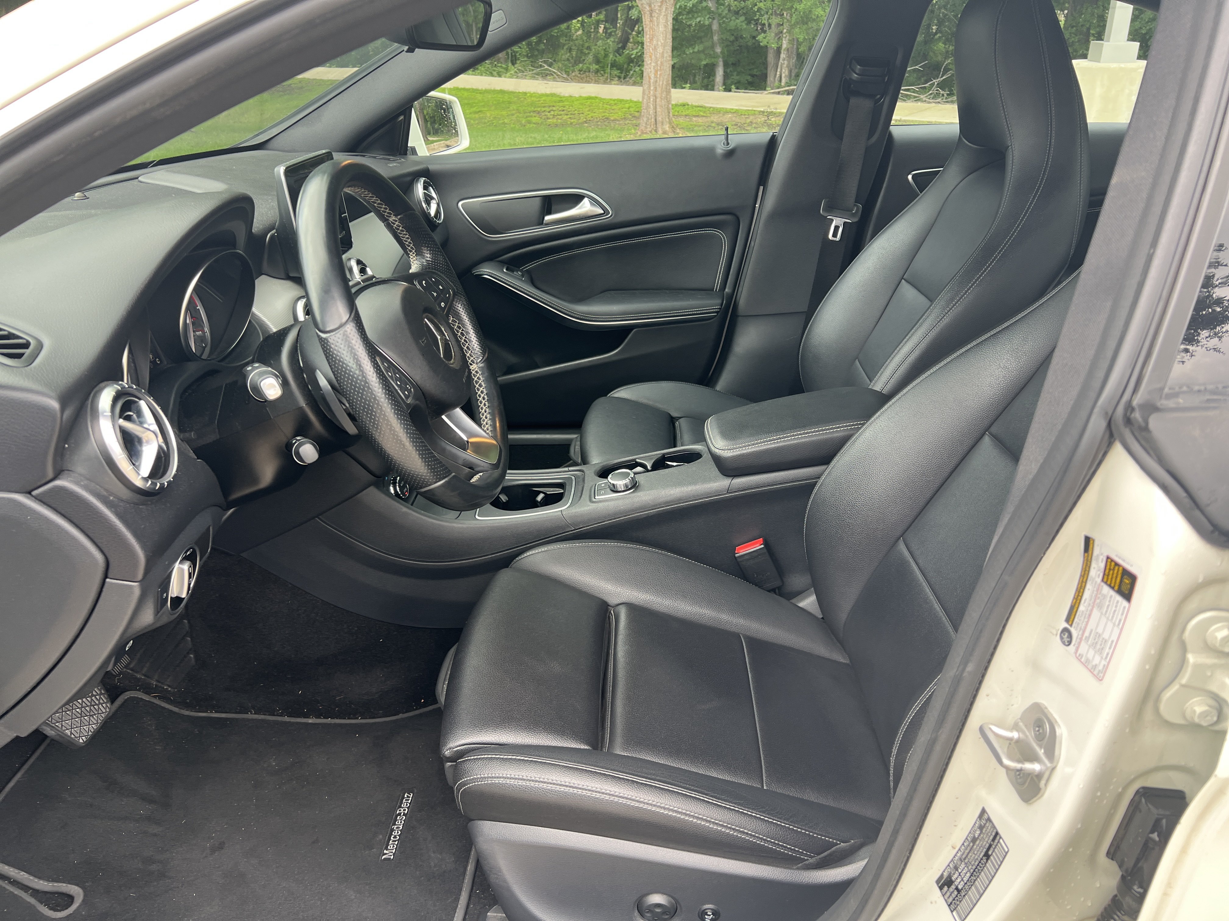 Used 2016 Mercedes-Benz CLA 250 image 9