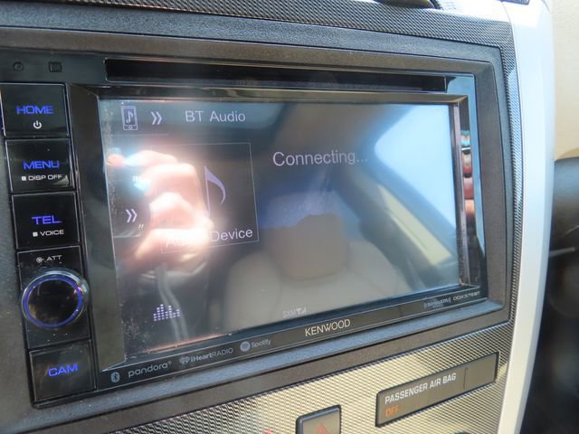 Used 2012 Chevrolet Traverse LTZ image 26