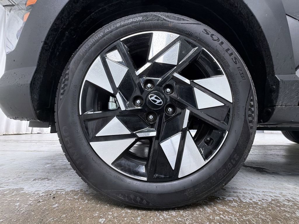 Used 2025 Hyundai Kona SEL AWD/4WD image 7