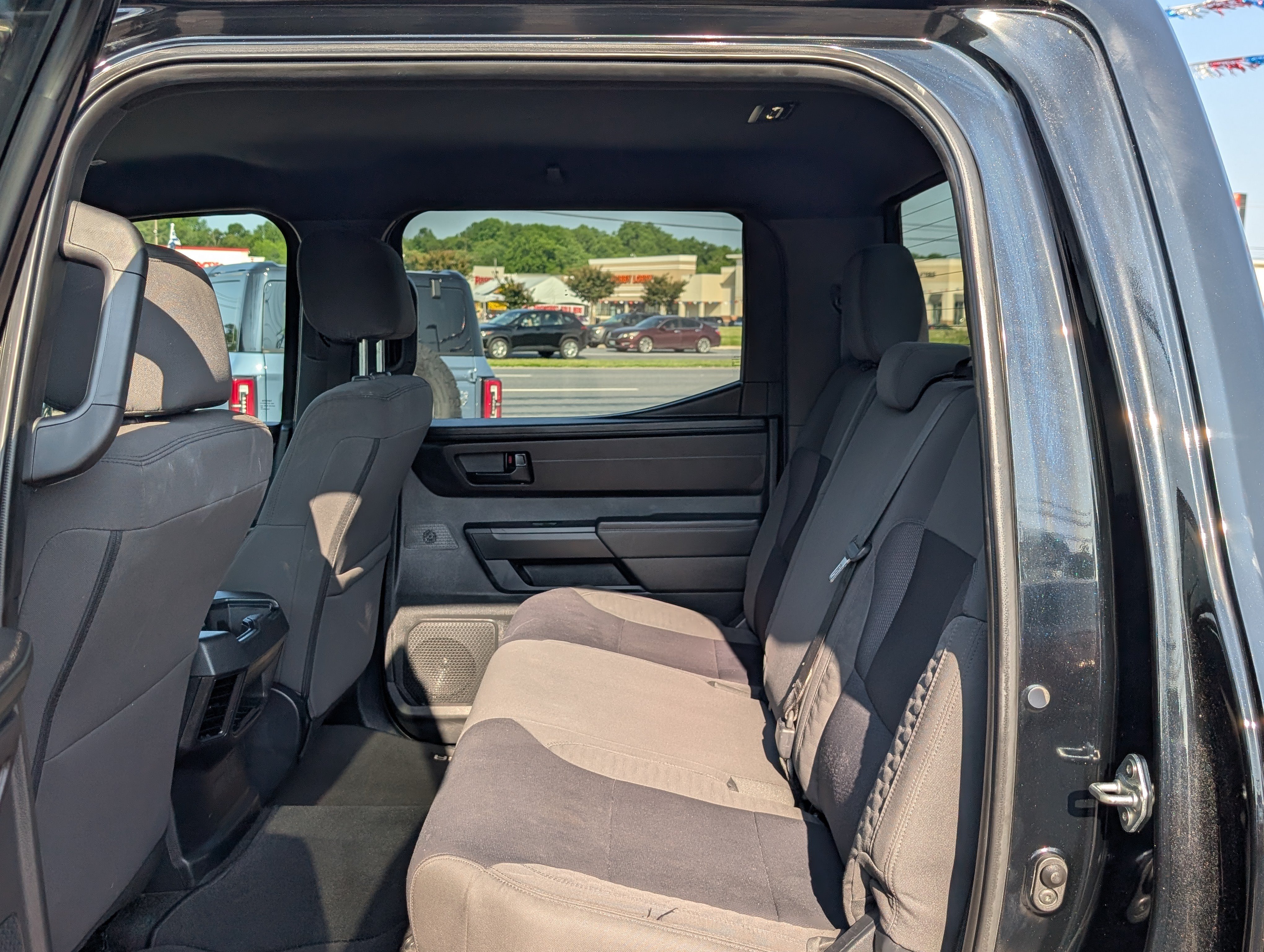 Used 2025 Toyota Tundra SR AWD/4WD image 13