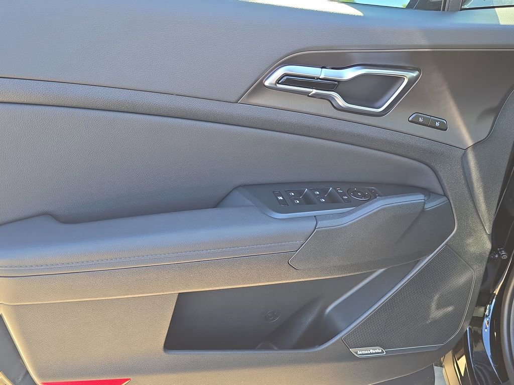 New 2026 Kia Sportage SX image 18