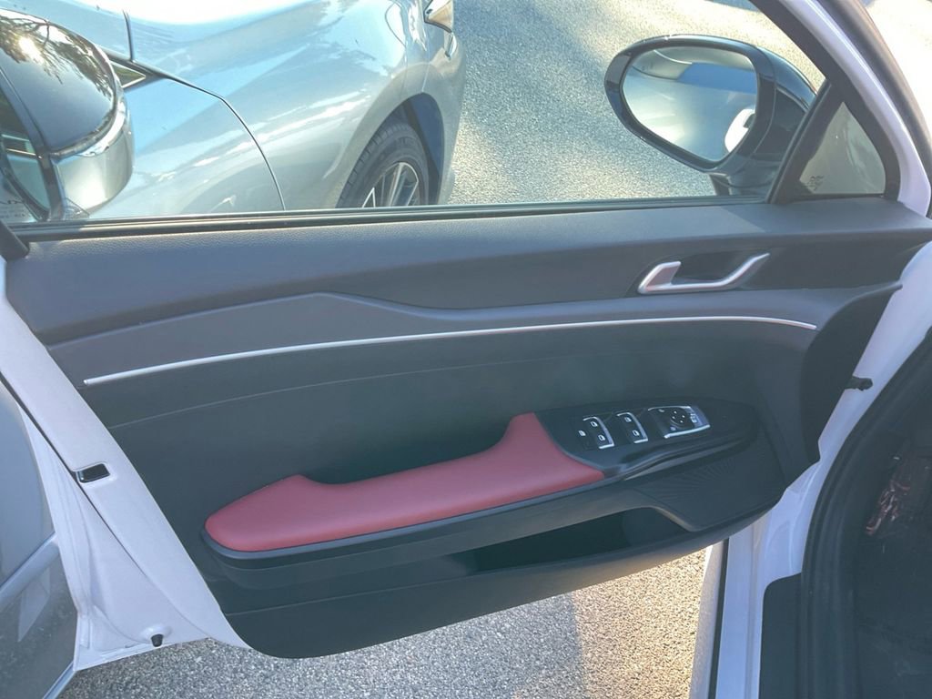 Used 2024 Kia K5 GT-Line image 12